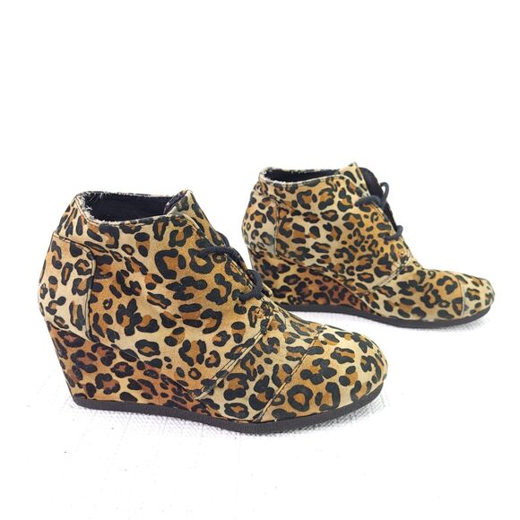 Qupid Wedge Booties Leopard Print Lace Up Ankle Boots Shoes Womens Size 6 - Picture 1 of 5